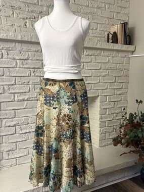 VINTAGE 90s Laura Petites Floral Midi Skirt - Made in Canada - Size 4